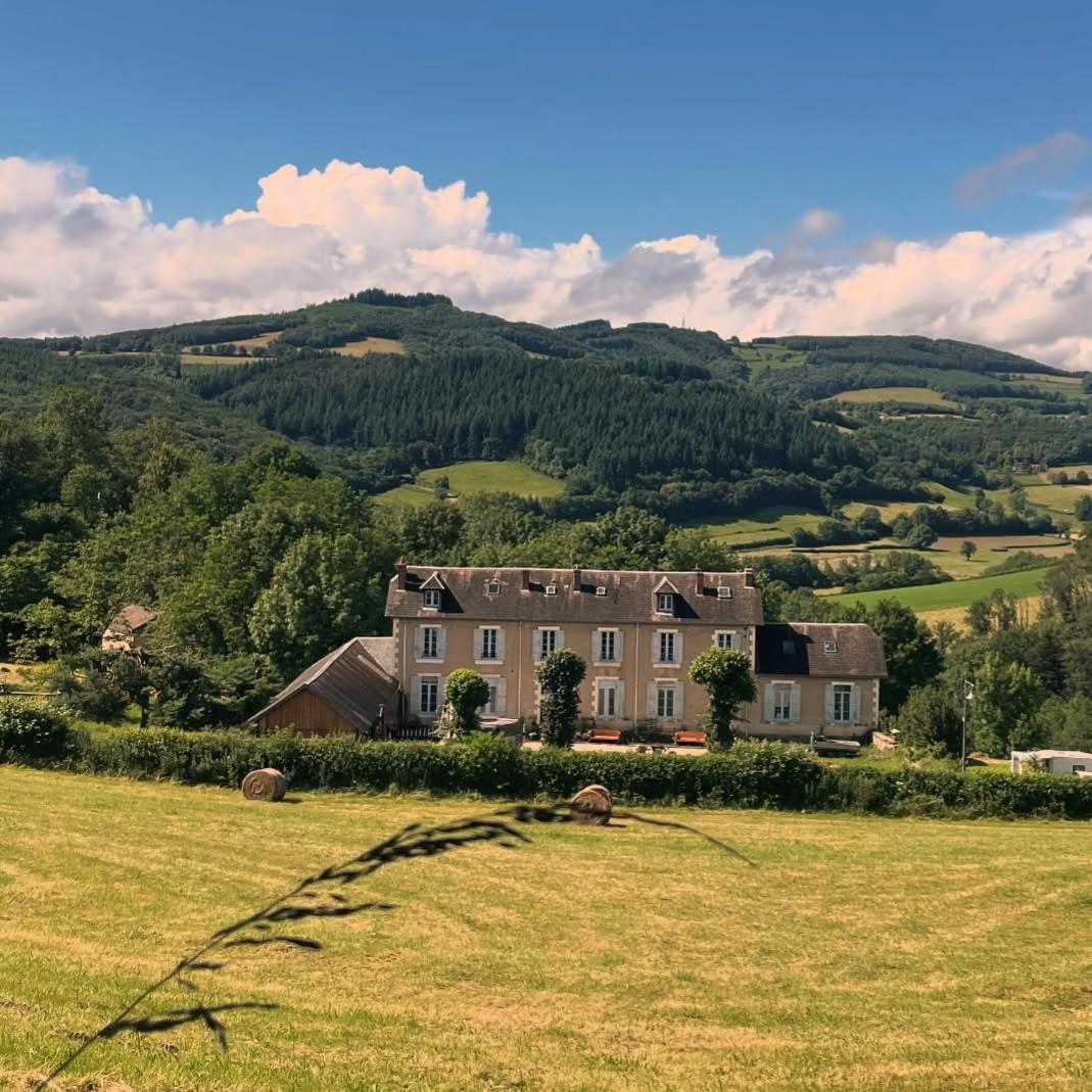 L' Ancienne Ecole Du Morvan Larochemillay Extérieur photo